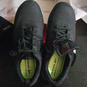 Reebok steel toed tennis shoes